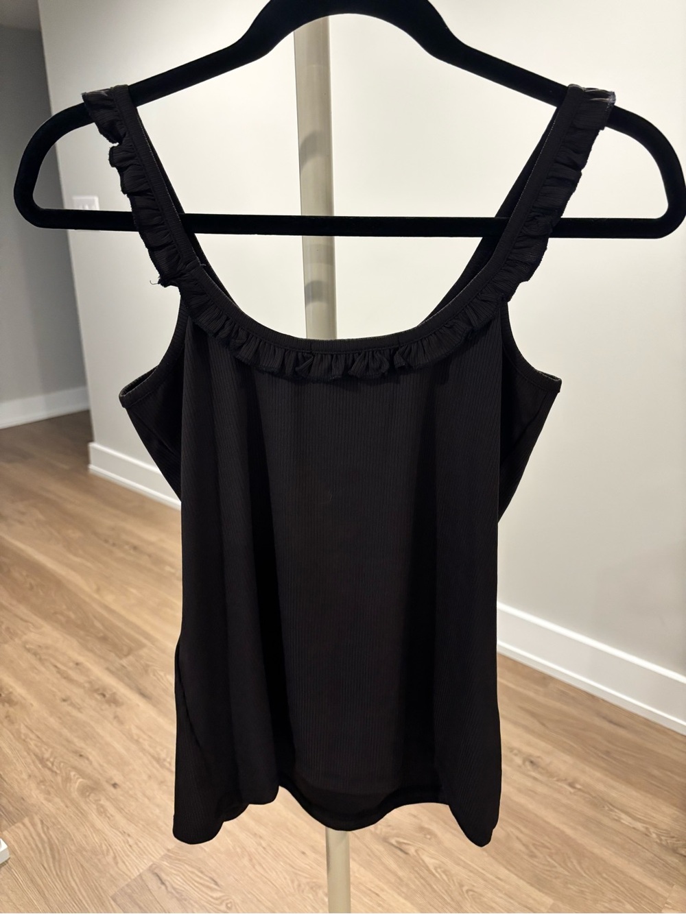 Women's Black Ruffle-Trim Tank Top - Picture 5 of 5